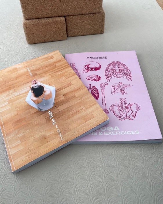 Cahier de participation : Prélude au Yin Yoga et Révisions & exercices, remis aux stagiaires