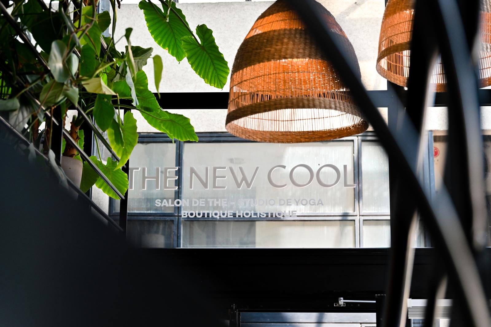 Enseigne The New Cool vue depuis l'escalier